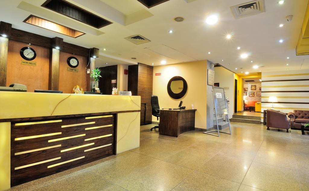 Crossroads Hotel Gurgaon Exterior foto