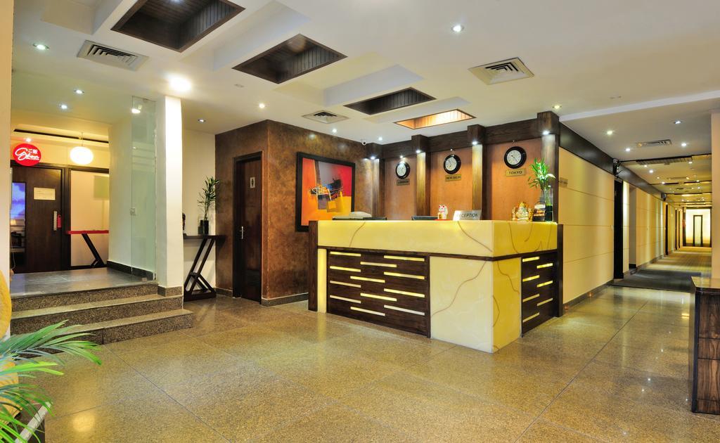 Crossroads Hotel Gurgaon Exterior foto